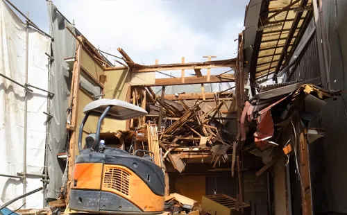 狭小地・住宅密集地での解体写真